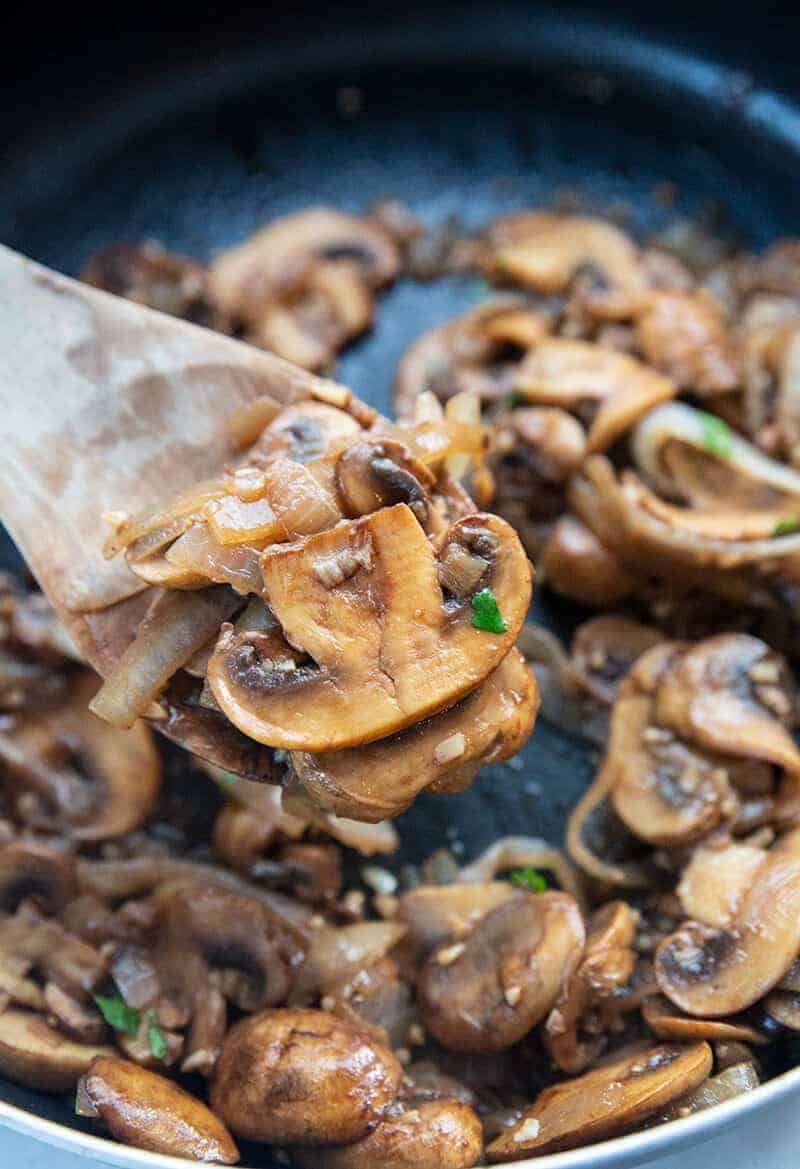 Garlic Balsamic Sauteed Mushrooms: Flavorful & Healthy Side